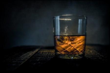 糖質制限中に飲めるお酒は？